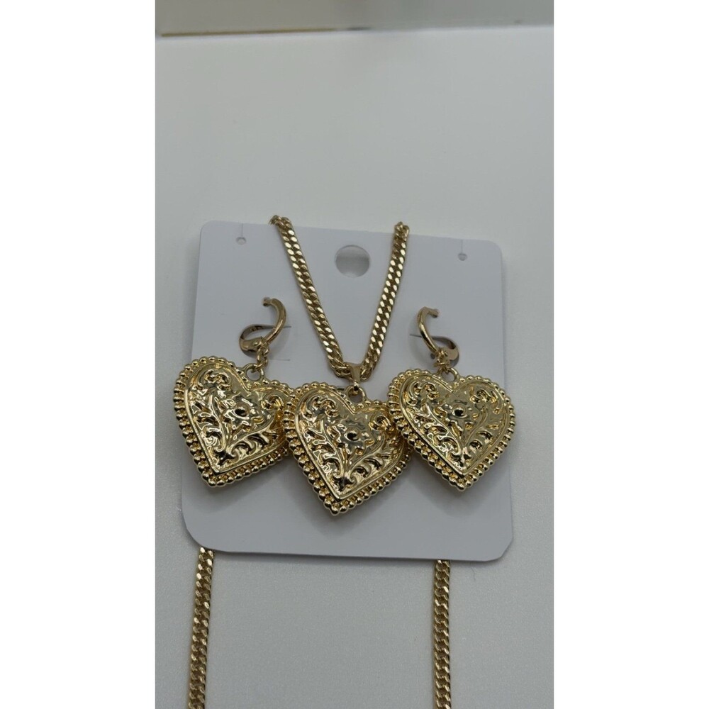 Gold-bonded jewelry set